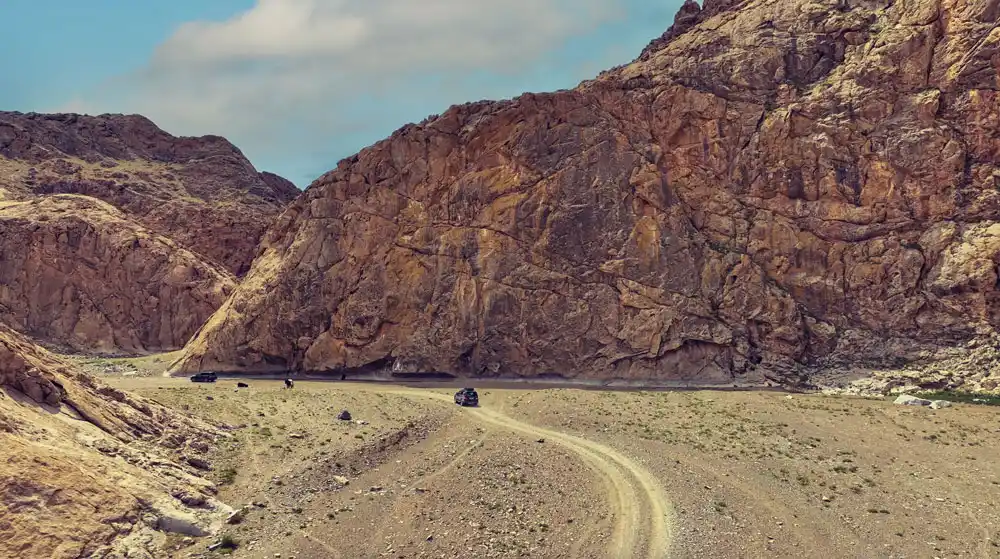 Дорога в Гоби в Монголии